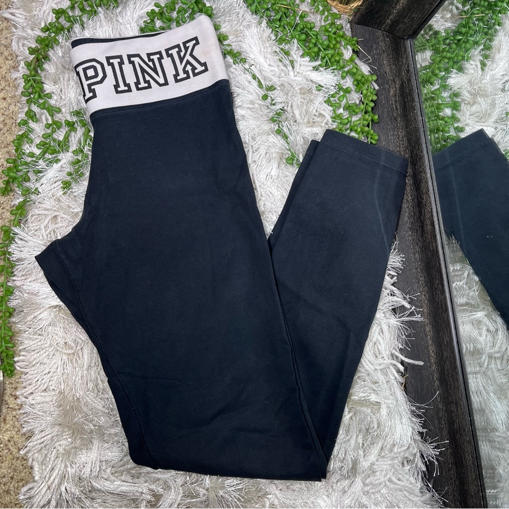 .|💙2/$40💙PINK Victoria's Secret Black Yoga Leggings Size Small